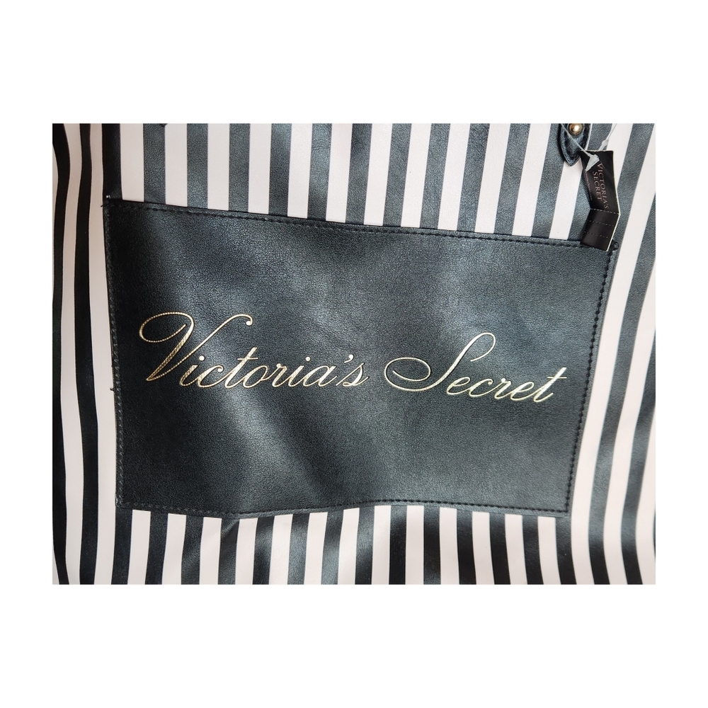 NWT Victoria's Secret Striped Weekender Bag - Picture 2 of 9